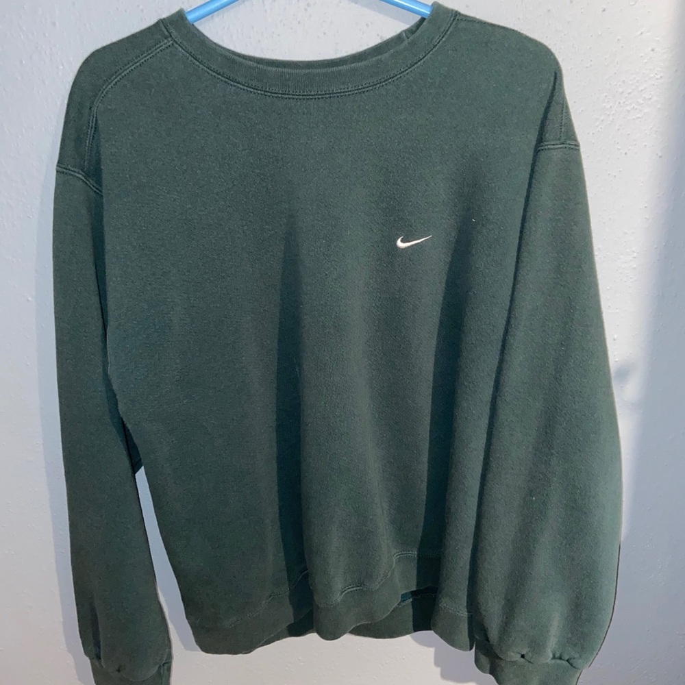 Nike sweater 🚨sold🚨